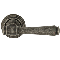 Ручка Extreza "PIERO" (Пиеро) 326 на розетке R05 античное серебро F45